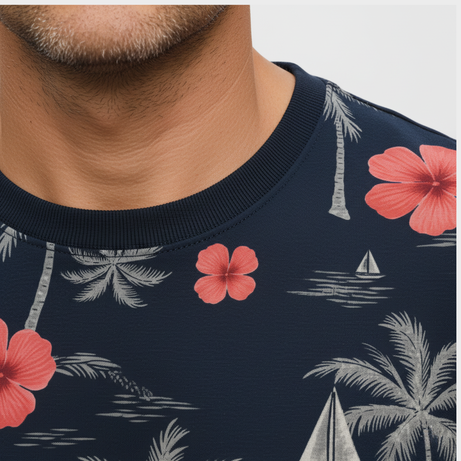 Line One Rundhals T-Shirt mit Print